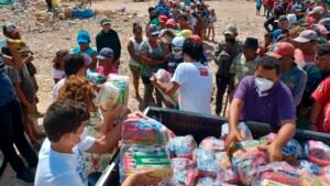 ADUFPI – Regional Parnaíba realiza café da manhã solidário e faz doação de cestas básicas